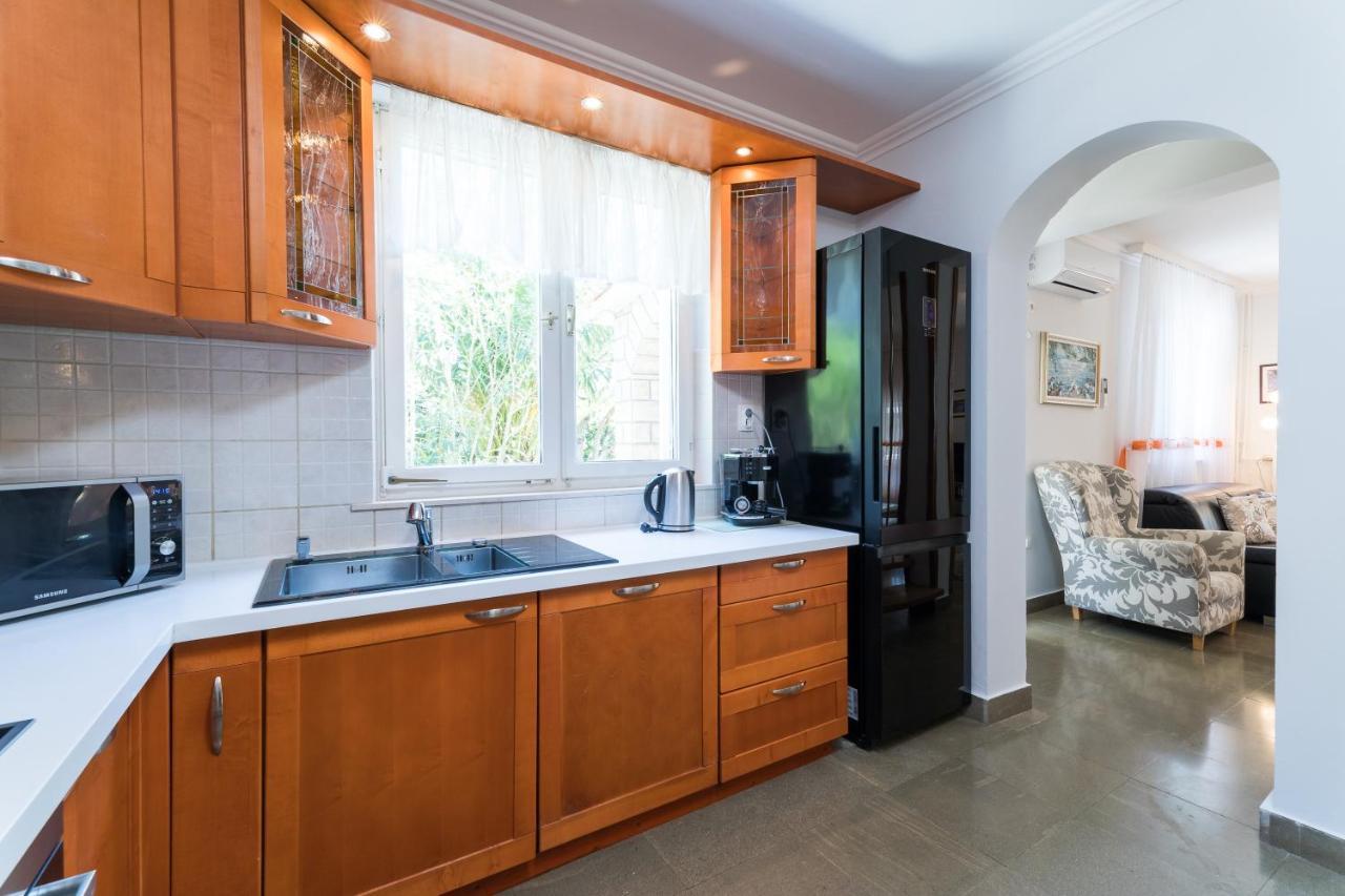Waterfront Villa With Pool Vela Luka Ngoại thất bức ảnh