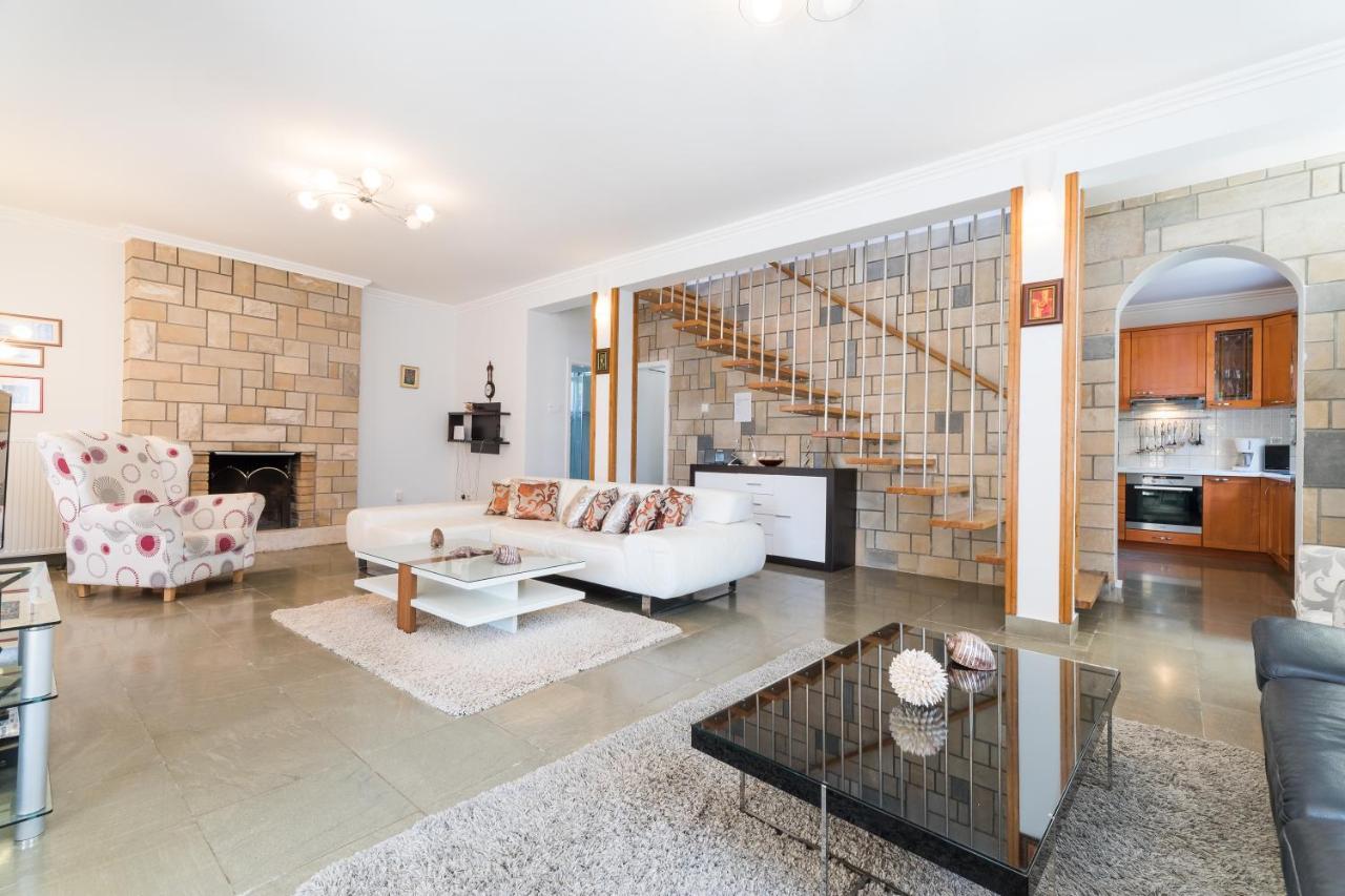 Waterfront Villa With Pool Vela Luka Ngoại thất bức ảnh