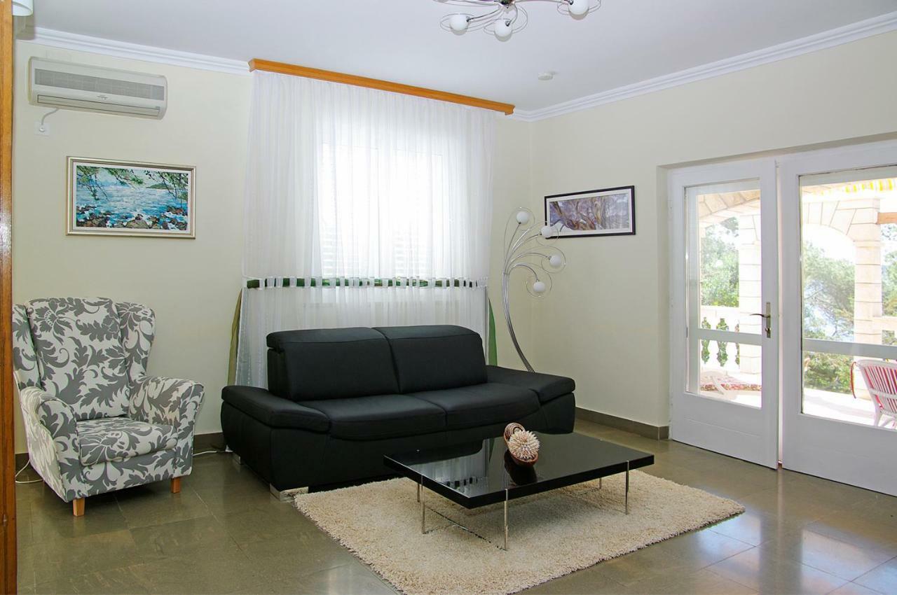 Waterfront Villa With Pool Vela Luka Ngoại thất bức ảnh